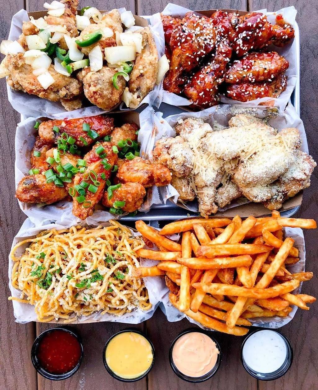 Fire Wings Silber | restaurant | 1106 Silber Rd, Houston, TX 77055, USA | 7137148476 OR +1 713-714-8476