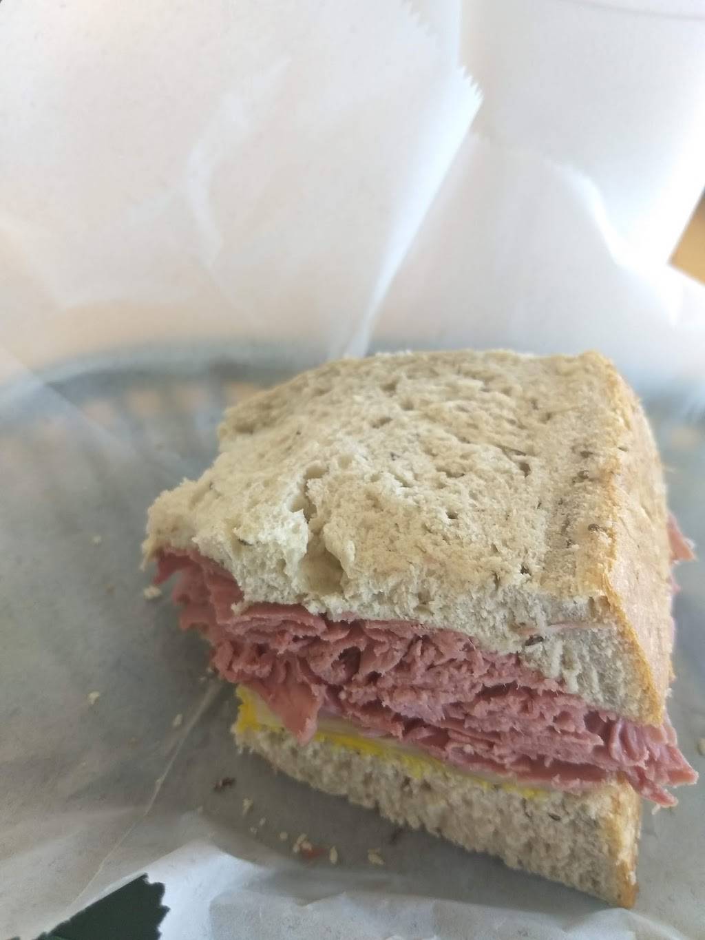 Cormacks Deli | meal takeaway | 2569 Charlevoix Ave, Petoskey, MI 49770, USA | 2313477570 OR +1 231-347-7570