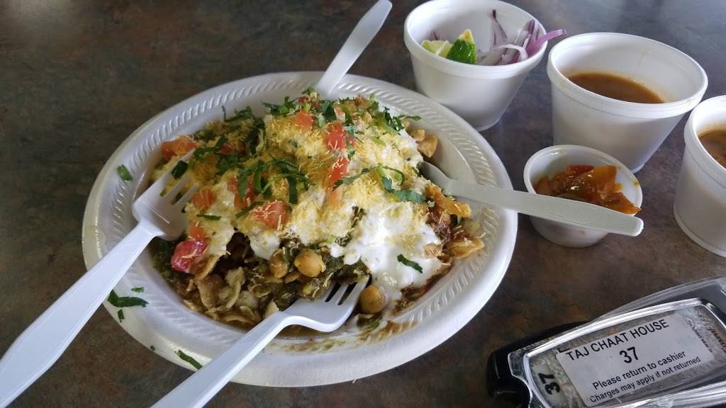 Taj Chaat House | restaurant | 1057 W Rochelle Rd, Irving, TX 75062, USA | 2145961133 OR +1 214-596-1133
