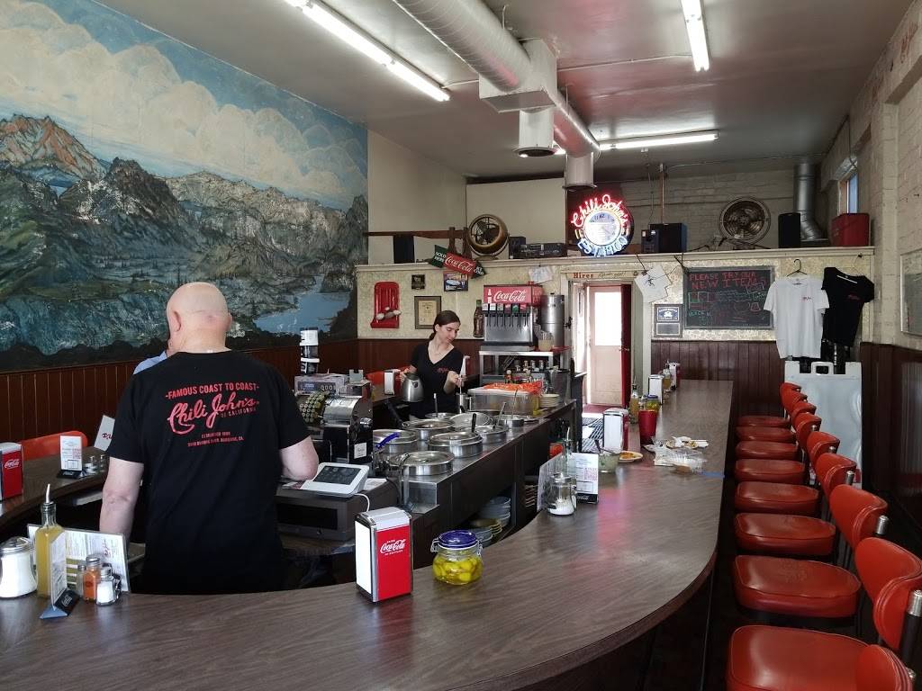 Chili Johns | restaurant | 2018 W Burbank Blvd, Burbank, CA 91506, USA | 8188463611 OR +1 818-846-3611