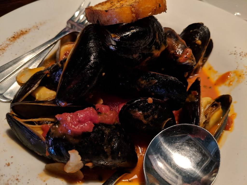 Off Shore Restaurant & Pub Bar | restaurant | 225 Ocean Ave, Point Pleasant Beach, NJ 08742, USA | 7328922848 OR +1 732-892-2848