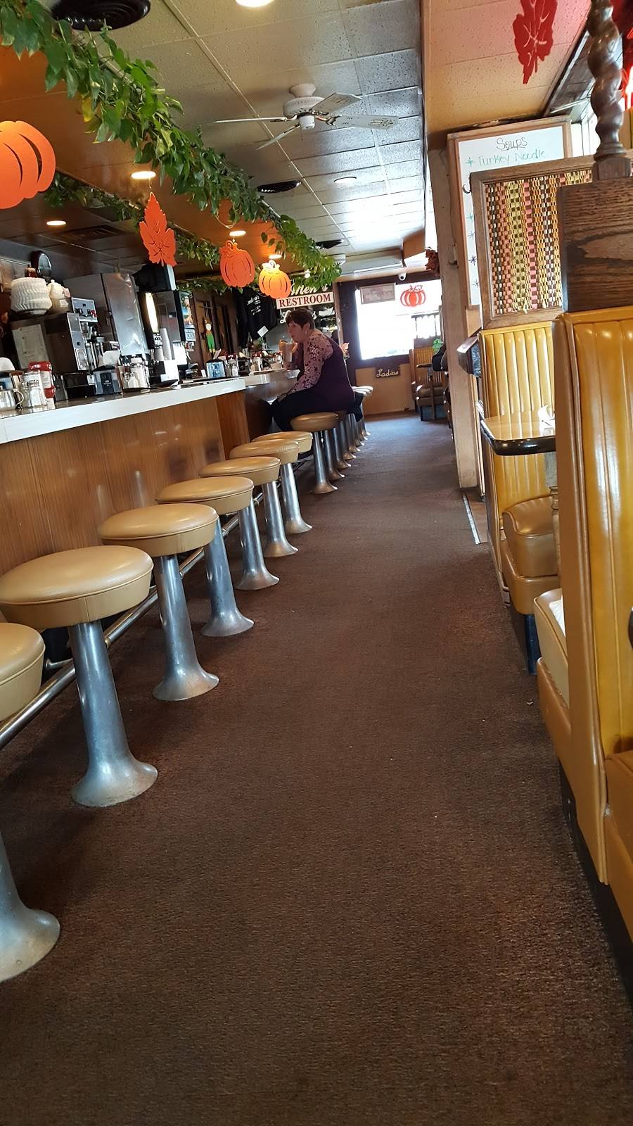 Cordaros Restaurant and Bar | restaurant | 186 Grandview Ave, Honesdale, PA 18431, USA | 5702533713 OR +1 570-253-3713