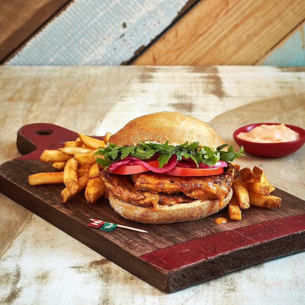 Nandos Peri-Peri | restaurant | 421 W Baltimore St, Baltimore, MD 21201, USA | 4436813675 OR +1 443-681-3675