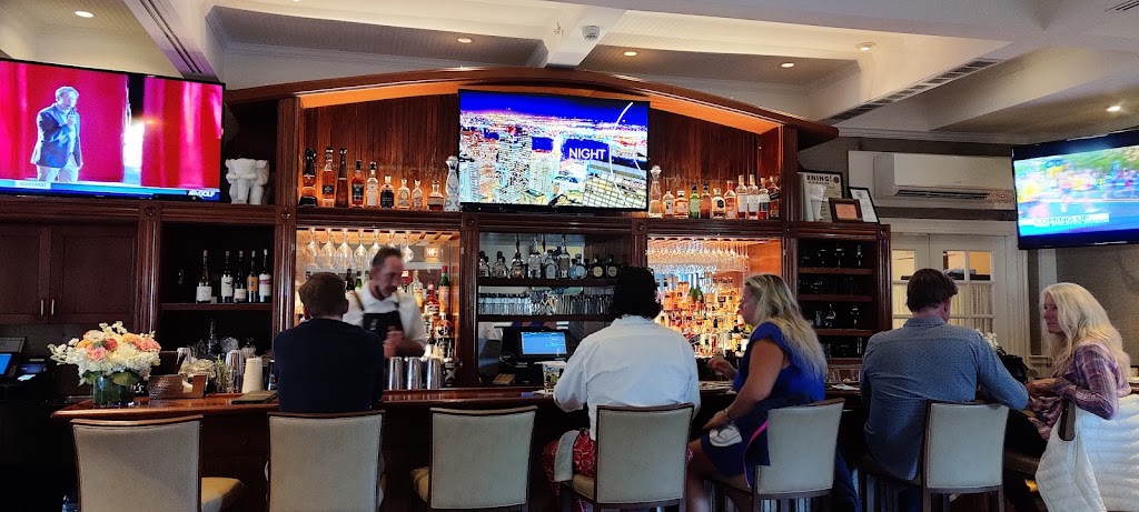 Brant Point Grill | restaurant | White Elephant, 50 Easton St, Nantucket, MA 02554, USA | 5083251320 OR +1 508-325-1320