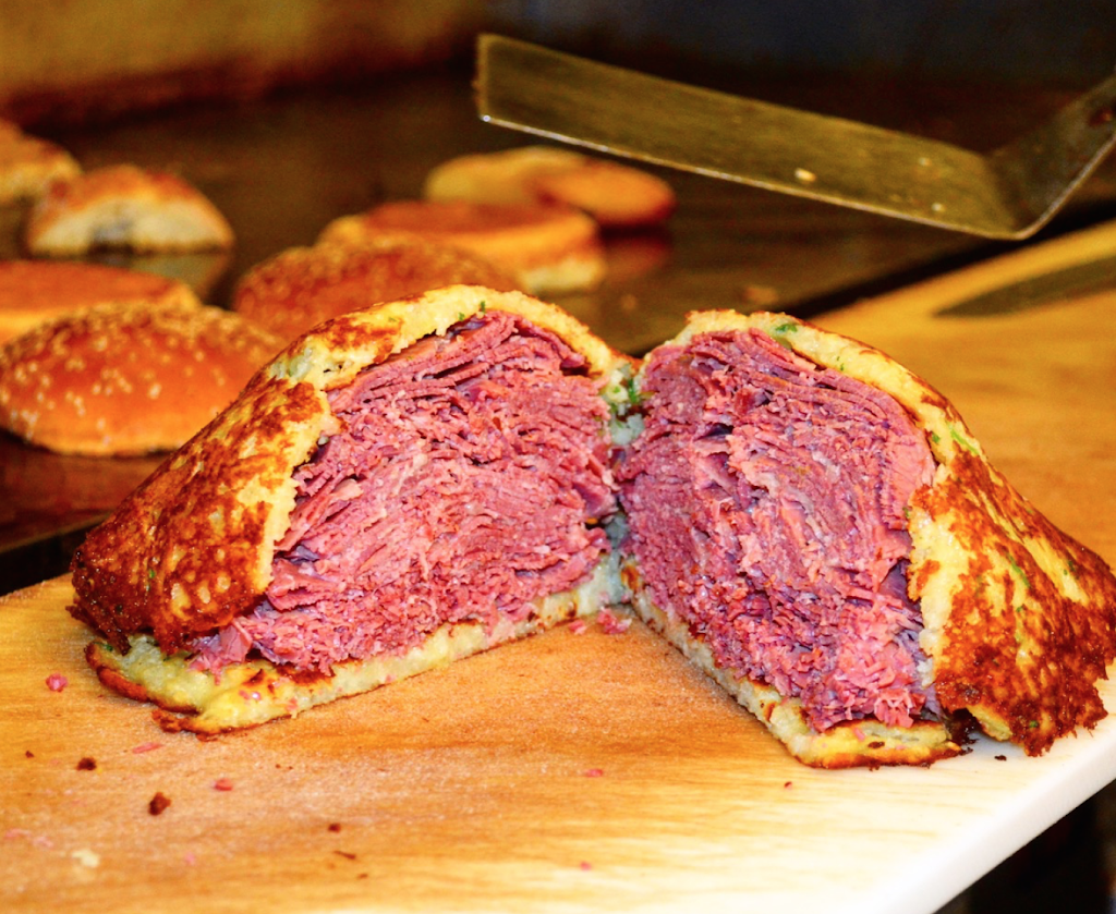 Joes Deli & Restaurant | restaurant | 19215 Hilliard Blvd, Rocky River, OH 44116, USA | 4403337890 OR +1 440-333-7890