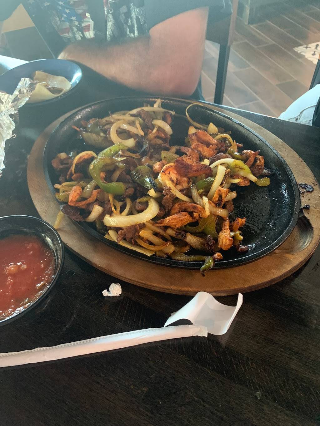 Salsas Mexican Restaurant | restaurant | 2510 S Washington Ave UNIT 110, Titusville, FL 32780, USA | 3212254073 OR +1 321-225-4073