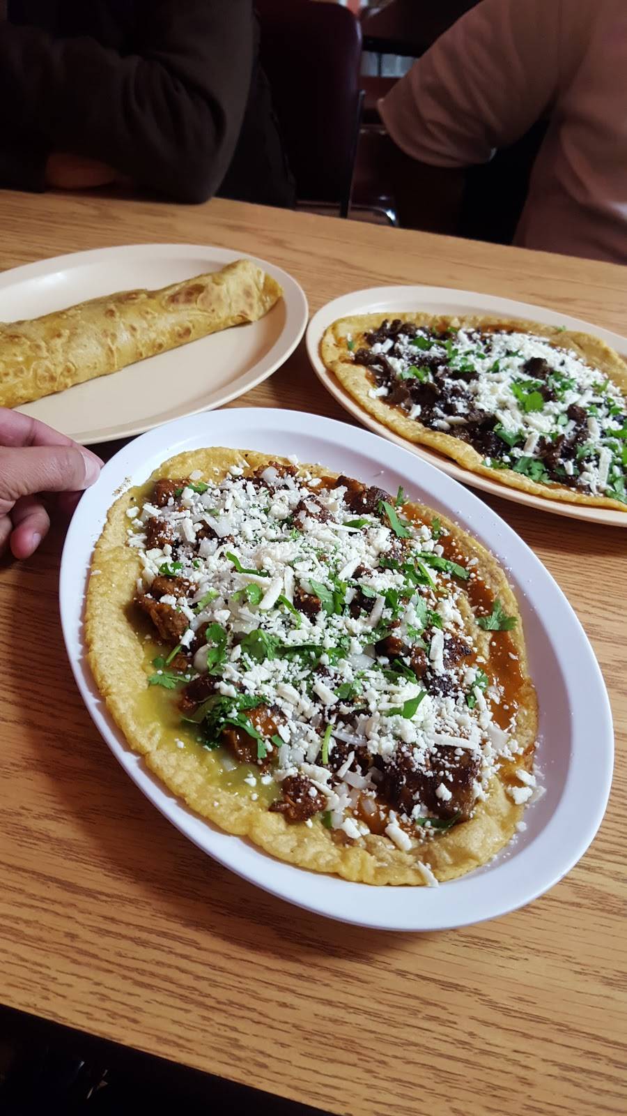 Huaraches Doña Chio | restaurant | 1547 W Elmdale Ave, Chicago, IL 60660, USA | 7739931002 OR +1 773-993-1002