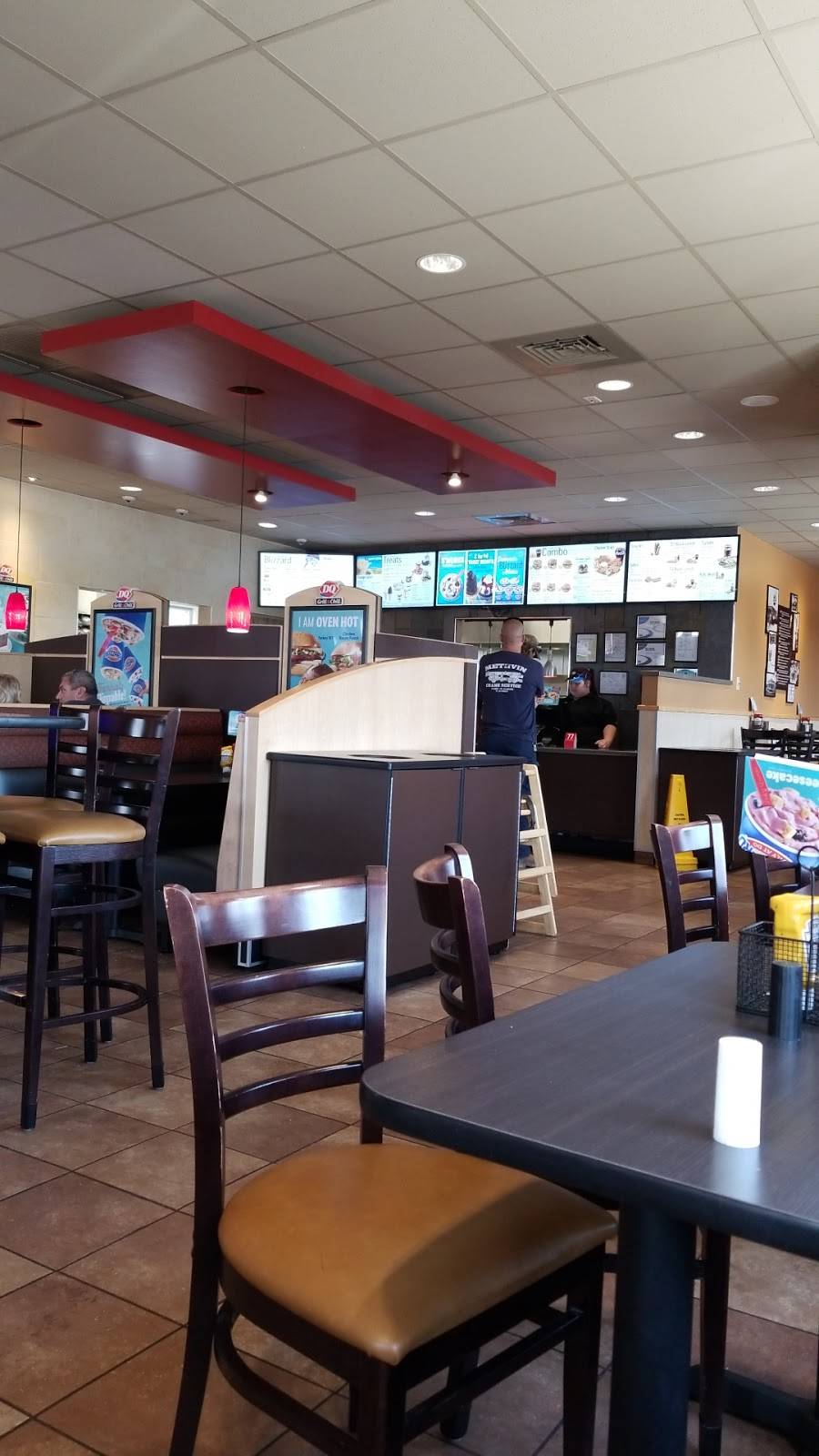 Dairy Queen Grill & Chill | restaurant | 1601 Avalon Ave, Muscle Shoals, AL 35661, USA | 2563665376 OR +1 256-366-5376