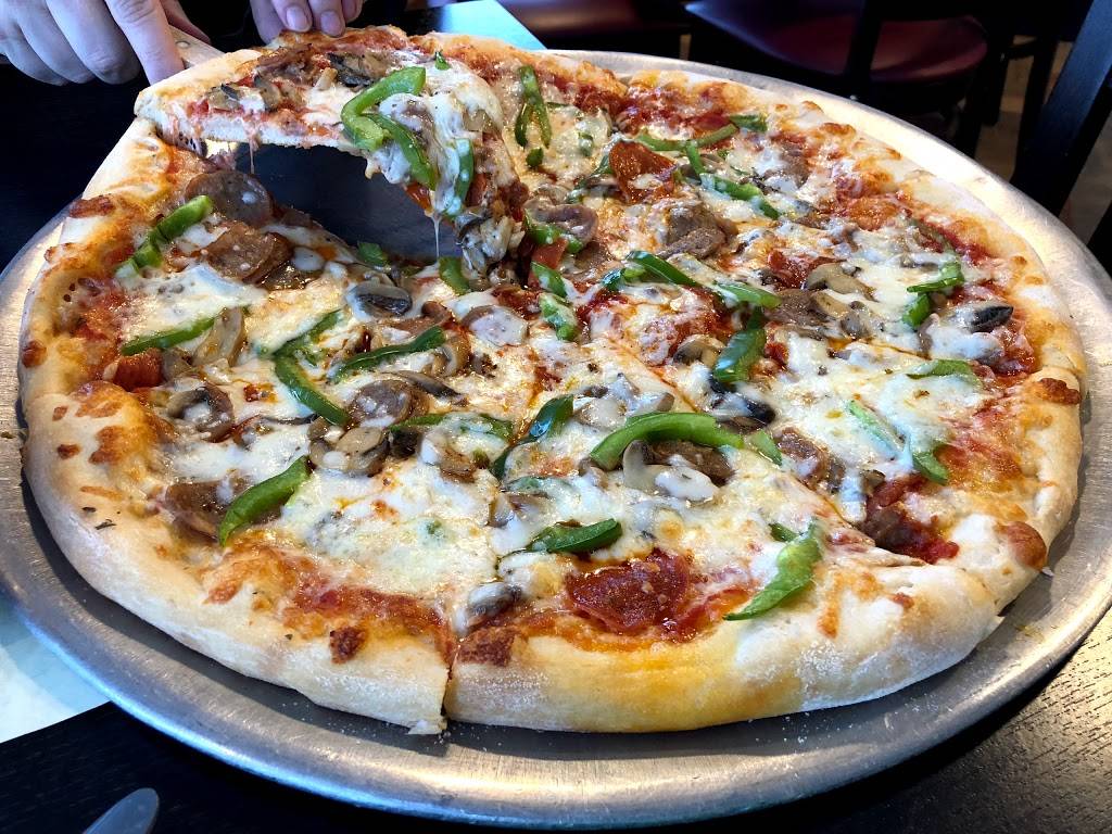 Tony Avellinos | restaurant | 3606 Franklin Rd SW, Roanoke, VA 24014, USA | 5409866700 OR +1 540-986-6700