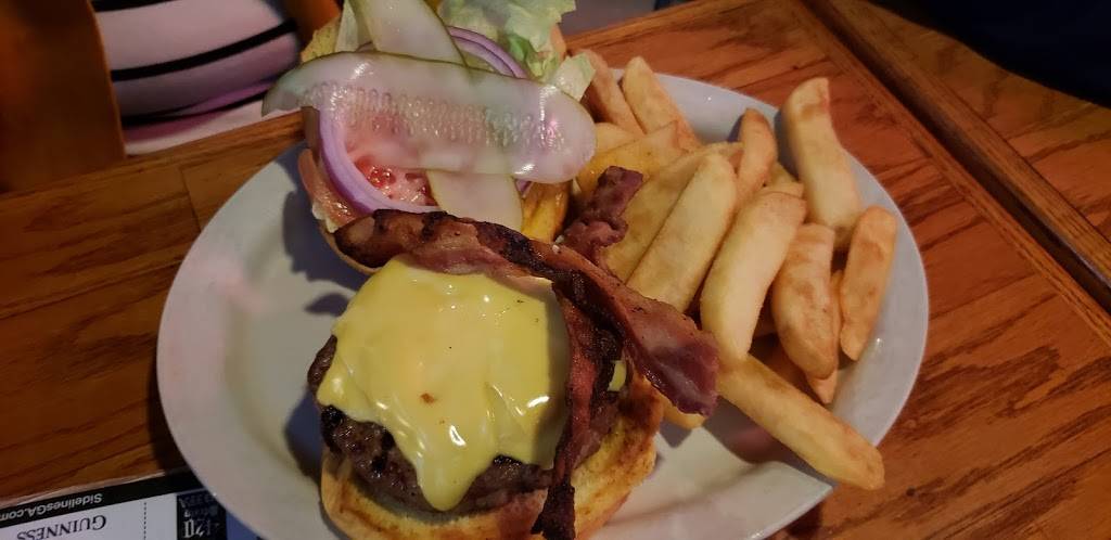 Sidelines Sports Grille | restaurant | 840 Ernest W Barrett Pkwy NW, Kennesaw, GA 30144, USA | 7709198688 OR +1 770-919-8688