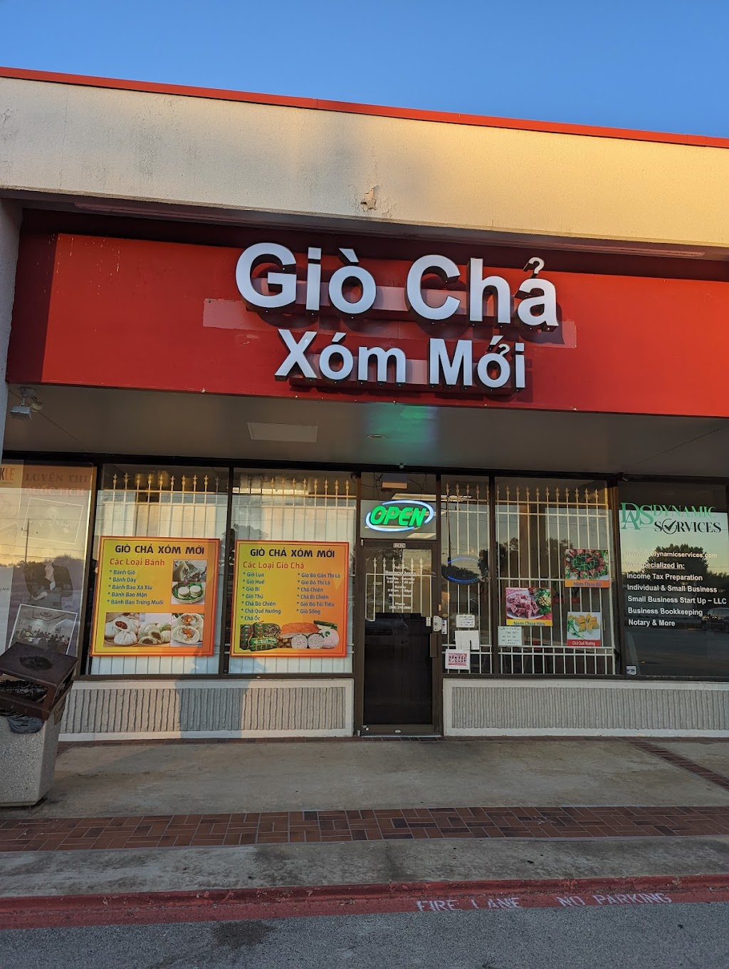 Giò chả Xóm Mới | restaurant | 12826 Veterans Memorial Dr, Houston, TX 77014, USA | 3462702980 OR +1 346-270-2980