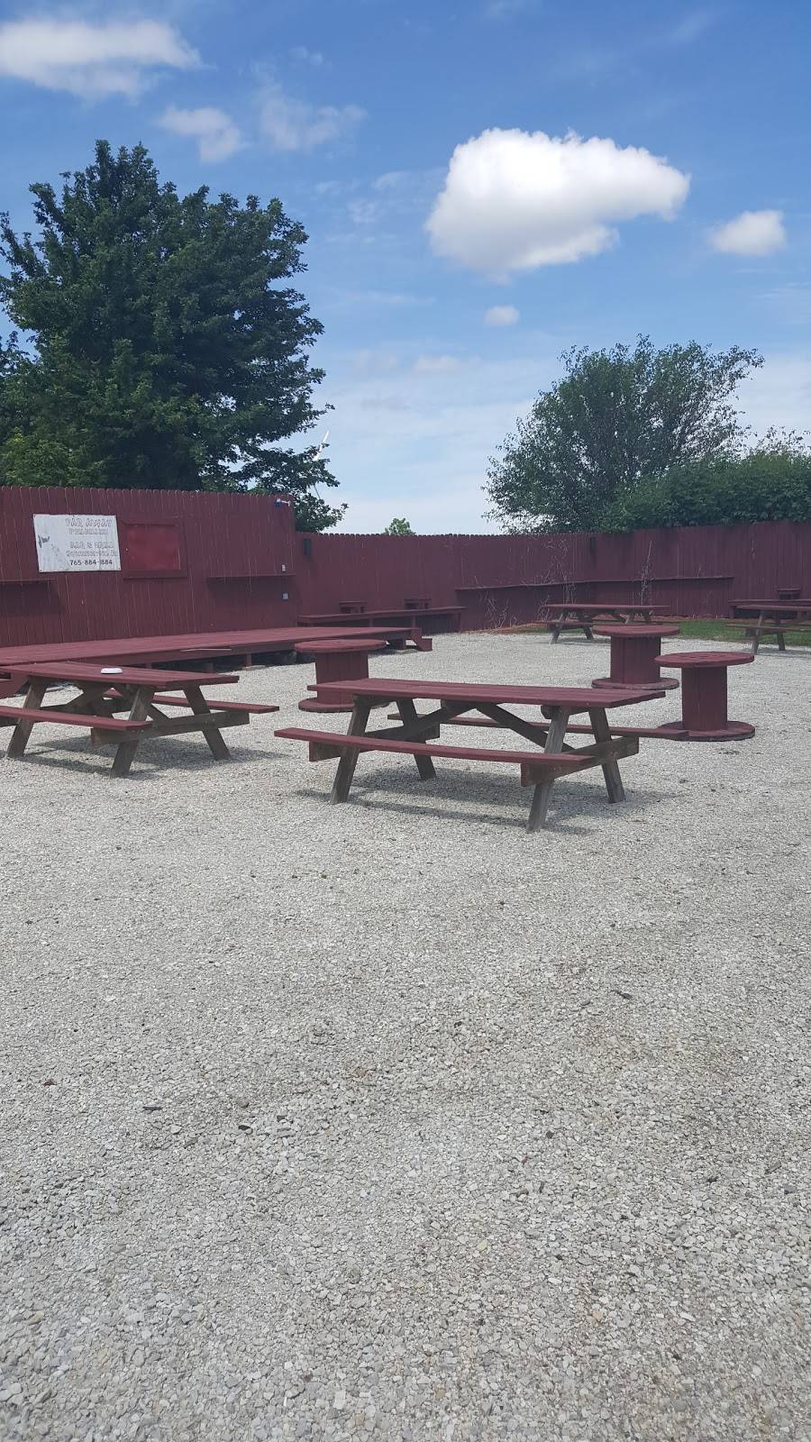 Far Away Philbillys Inc | restaurant | 8747 W 300 S, Fowler, IN 47944, USA | 7658841884 OR +1 765-884-1884