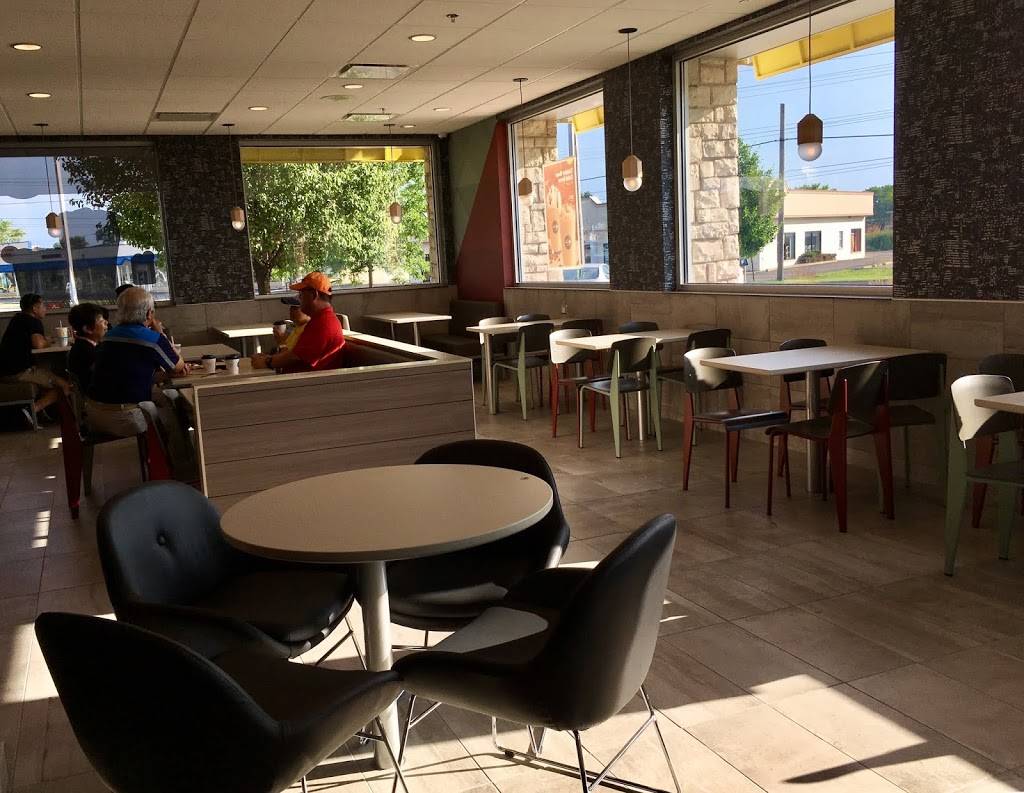 McDonalds | cafe | 9815 N Milwaukee Ave, Des Plaines, IL 60016, USA | 8479658180 OR +1 847-965-8180