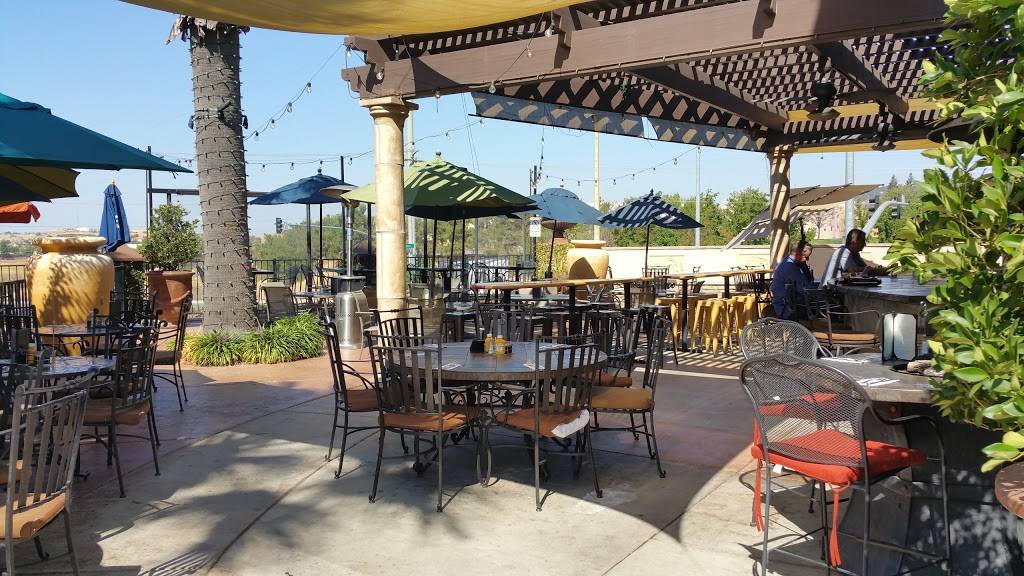 Relish Burger Bar | restaurant | 5609, 1000 White Rock Rd, El Dorado Hills, CA 95762, USA | 9169333111 OR +1 916-933-3111