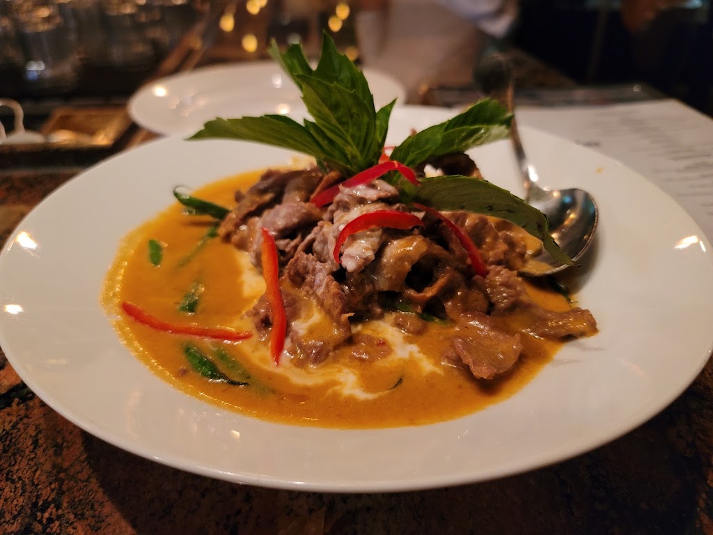 Siam Lotus Asian Kitchen & Bar | restaurant | 12600 SW Crescent St Suite 150, Beaverton, OR 97005, USA | 5037187101 OR +1 503-718-7101