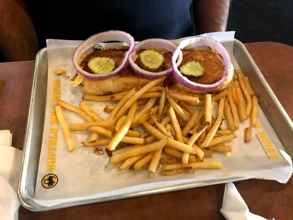 Buffalo Wild Wings | restaurant | 20 City Blvd E #901, Orange, CA 92868, USA | 7149399151 OR +1 714-939-9151