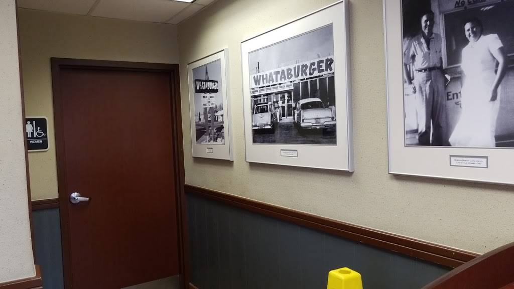 Whataburger | restaurant | 3500 S New Braunfels Ave, San Antonio, TX 78223, USA | 2105331467 OR +1 210-533-1467