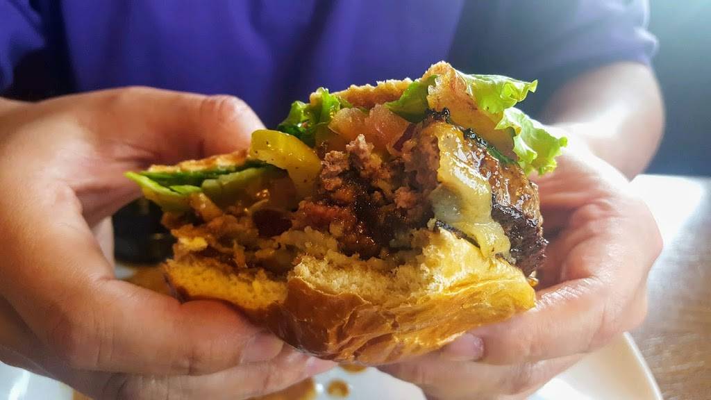 TGI Fridays | restaurant | 4701 Firestone Blvd, South Gate, CA 90280, USA | 3235662979 OR +1 323-566-2979