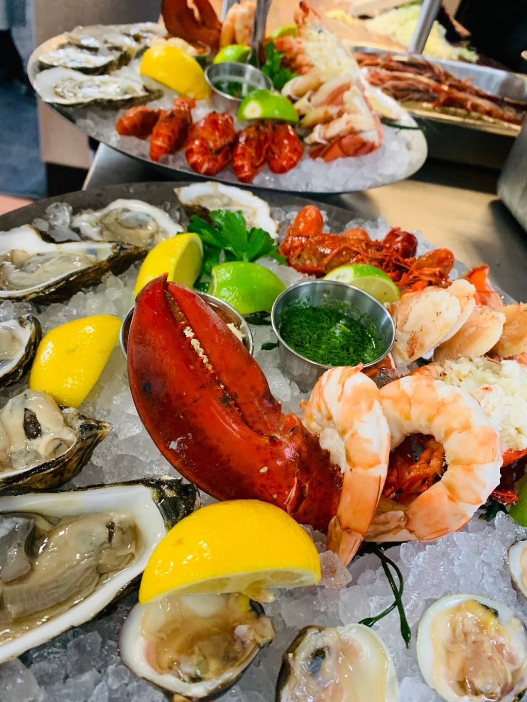 The Yacht Club | restaurant | 541 River Rd, Edgewater, NJ 07020, USA | 2019453300 OR +1 201-945-3300