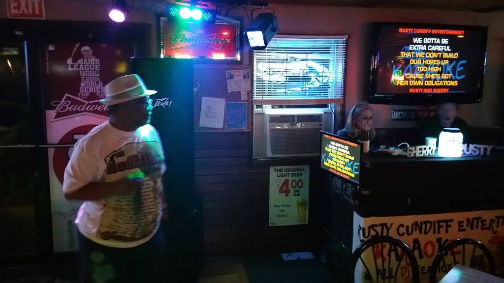 Martys | restaurant | 1162 S Business Highway 5, Camdenton, MO 65020, USA | 5733463163 OR +1 573-346-3163