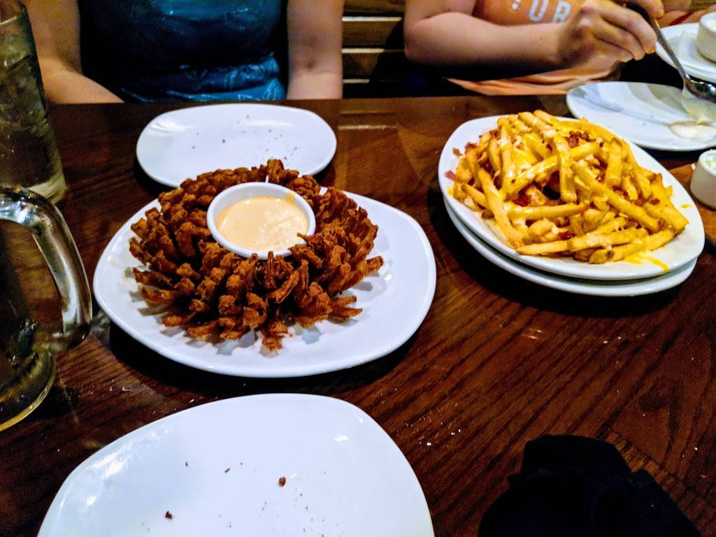 Outback Steakhouse | restaurant | 4910 Tamiami Trail N, Naples, FL 34103, USA | 2394347100 OR +1 239-434-7100