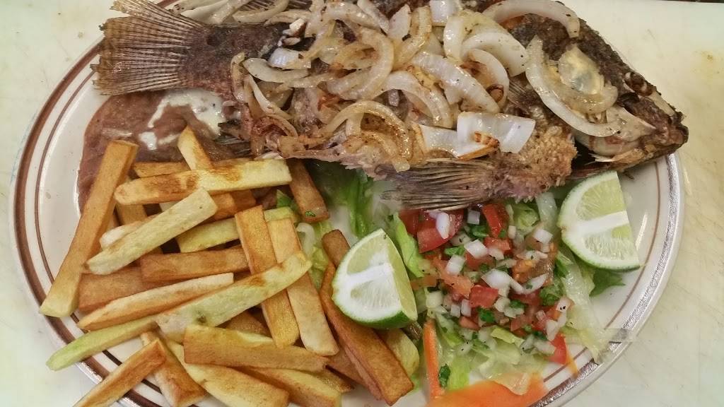 Los Pericos Taqueria | restaurant | 20 5th St, Gilroy, CA 95020, USA | 4088480270 OR +1 408-848-0270