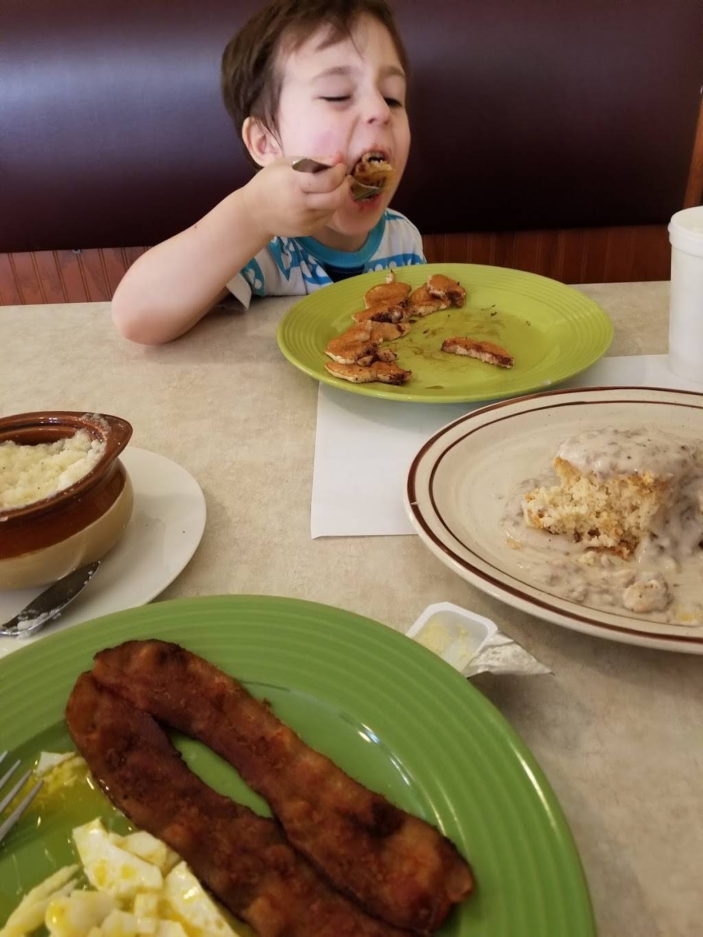 Blooms Baking House and Restaurant | restaurant | 610 W Main St, Leesburg, FL 34748, USA | 3527871004 OR +1 352-787-1004