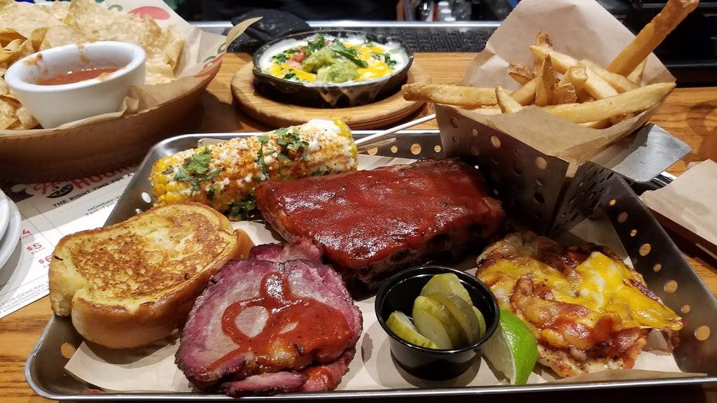 Chilis Grill & Bar | meal takeaway | 4085 Virginia Beach Blvd, Virginia Beach, VA 23452, USA | 7574312663 OR +1 757-431-2663