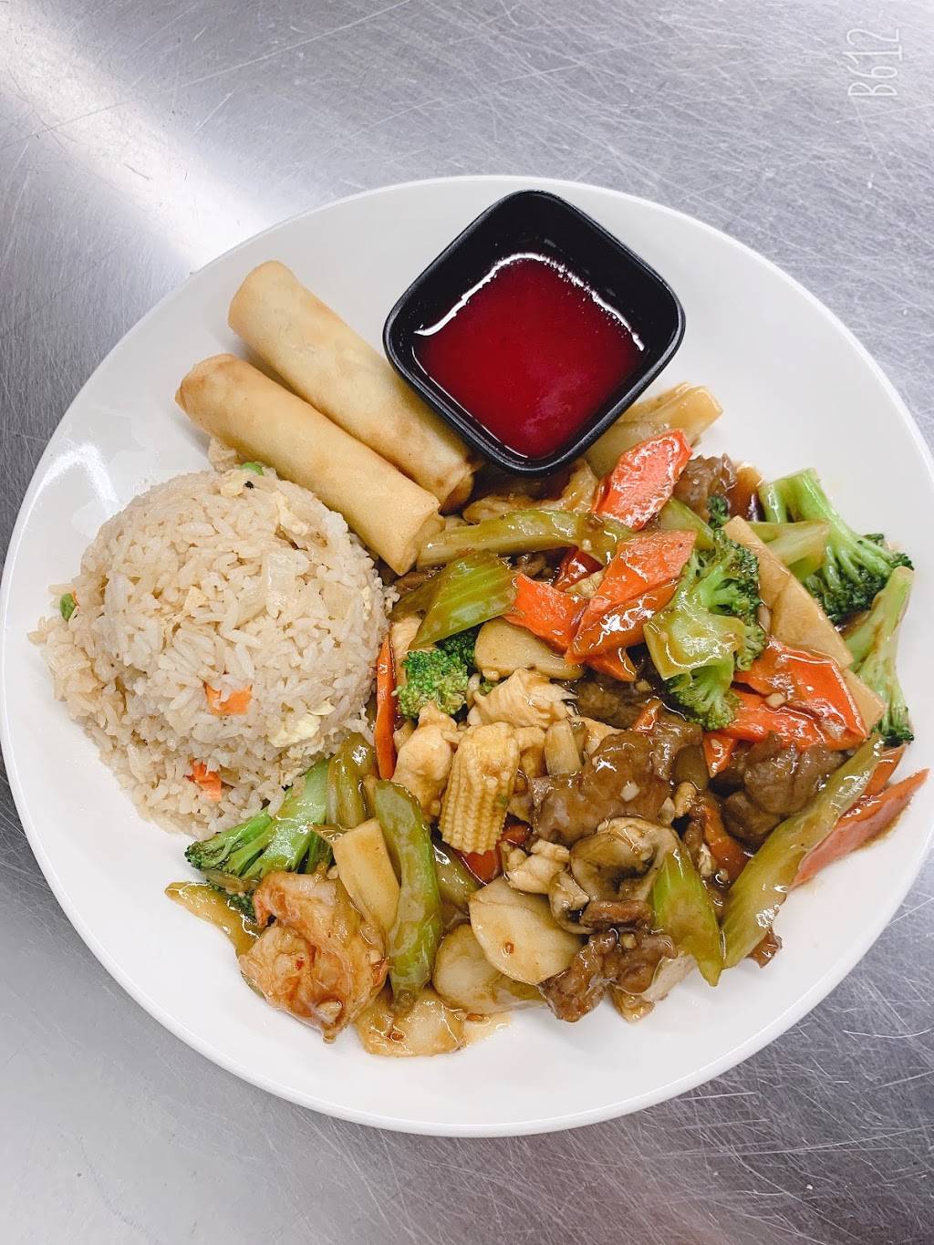 China Cafe | restaurant | 6812 196th St SW, Lynnwood, WA 98036, USA | 4259069999 OR +1 425-906-9999