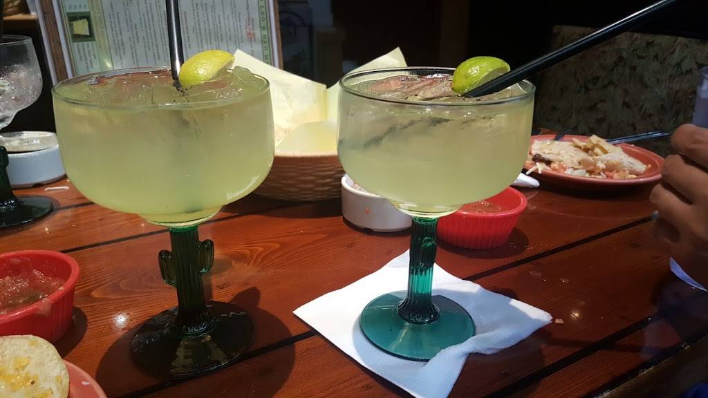 TIO LEOS MEXICAN RESTAURANT | restaurant | 6333 Mission Gorge Rd, San Diego, CA 92120, USA | 6192809944 OR +1 619-280-9944