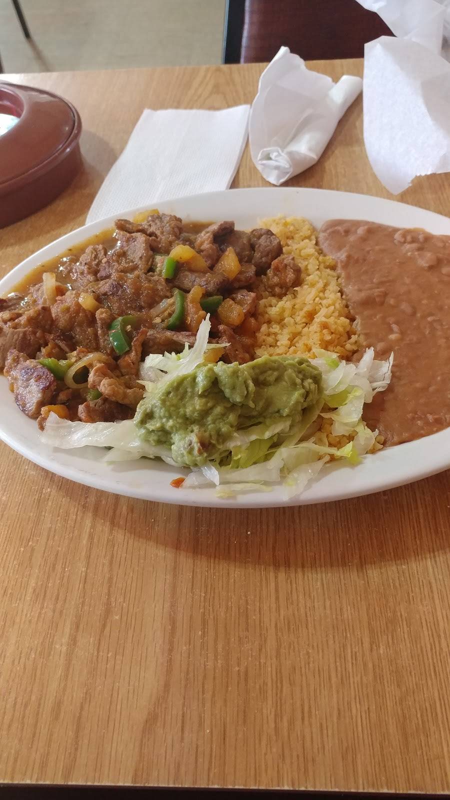 El Michoacano Mexican Restaurant | restaurant | 2701 E Hwy 71, Del Valle, TX 78617, USA | 5123893244 OR +1 512-389-3244