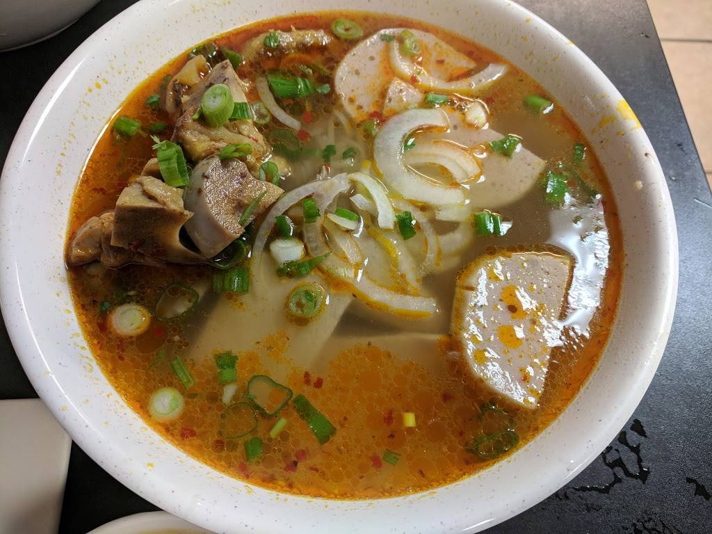 Pho Saigon | restaurant | 1275 Iranistan Ave, Bridgeport, CT 06605, USA | 2033348812 OR +1 203-334-8812