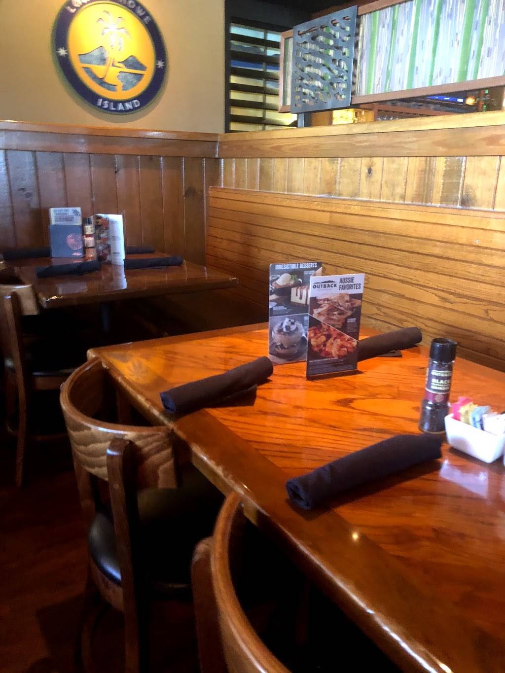 Outback Steakhouse | restaurant | 1209 Veterans Pkwy, Clarksville, IN 47129, USA | 8122834329 OR +1 812-283-4329