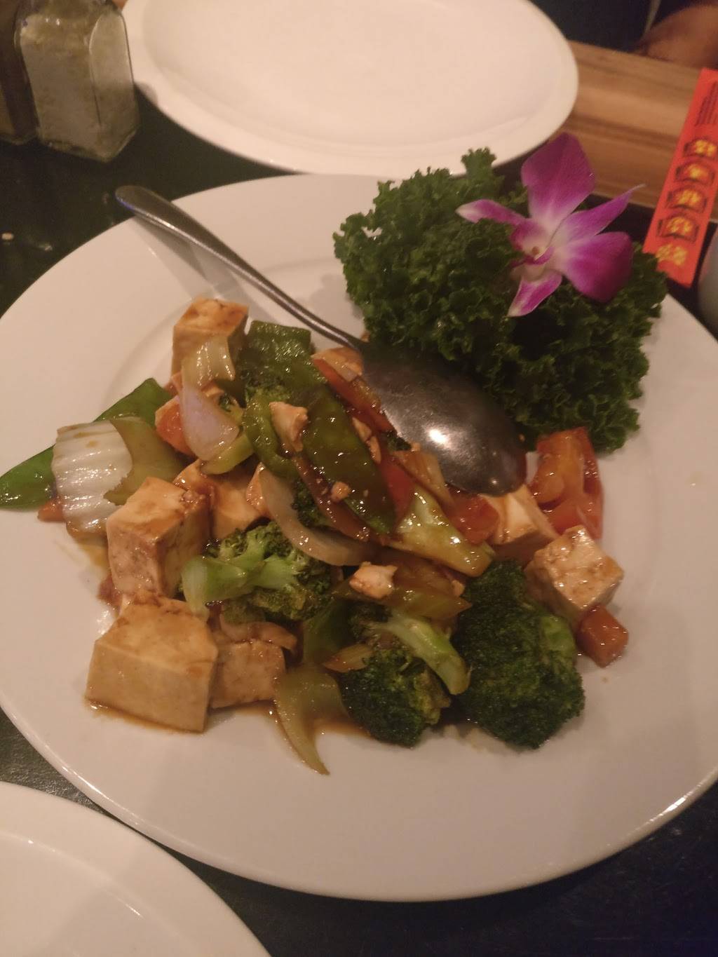 Asian Bistro | restaurant | 51 New Orleans Rd, Hilton Head Island, SC 29928, USA | 8436869888 OR +1 843-686-9888