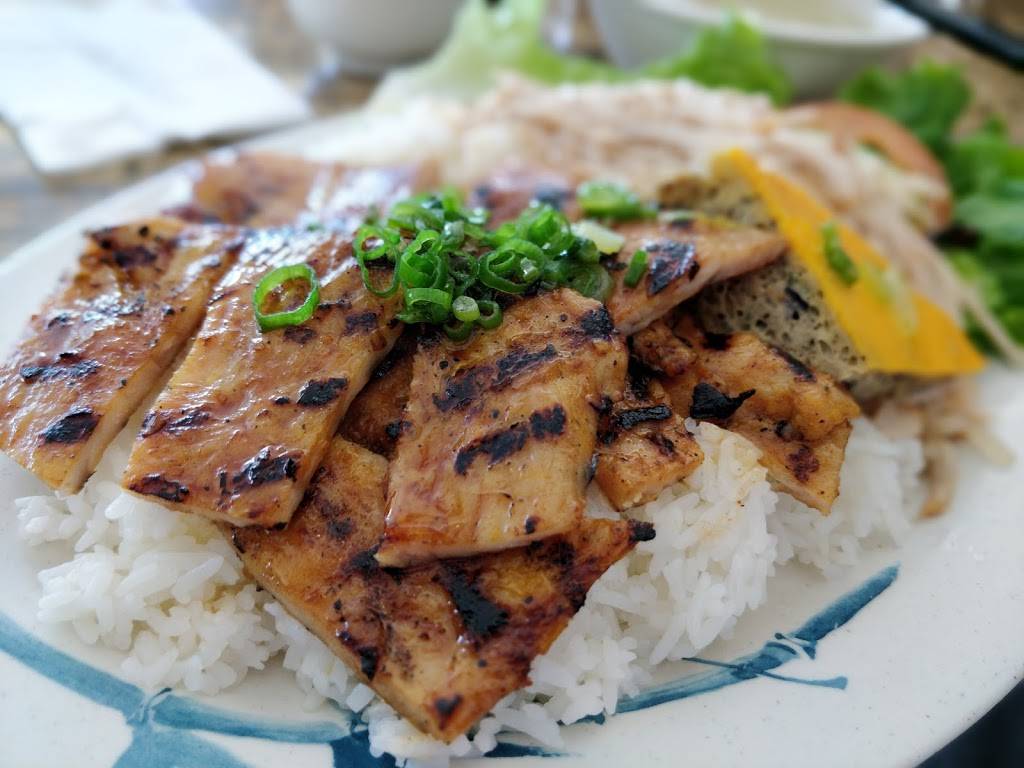 Pho Dan | restaurant | 11220 N Lamar Blvd B-200, Austin, TX 78753, USA | 5128377800 OR +1 512-837-7800