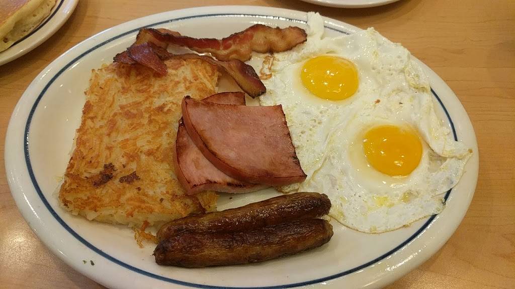 IHOP | restaurant | 533 Old Country Rd, Westbury, NY 11590, USA | 5162805000 OR +1 516-280-5000