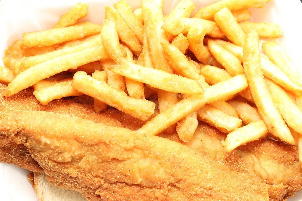 Big Jeffs Fish & Chicken | restaurant | 2330 Reading Rd Building C, Cincinnati, OH 45206, USA | 5138188845 OR +1 513-818-8845