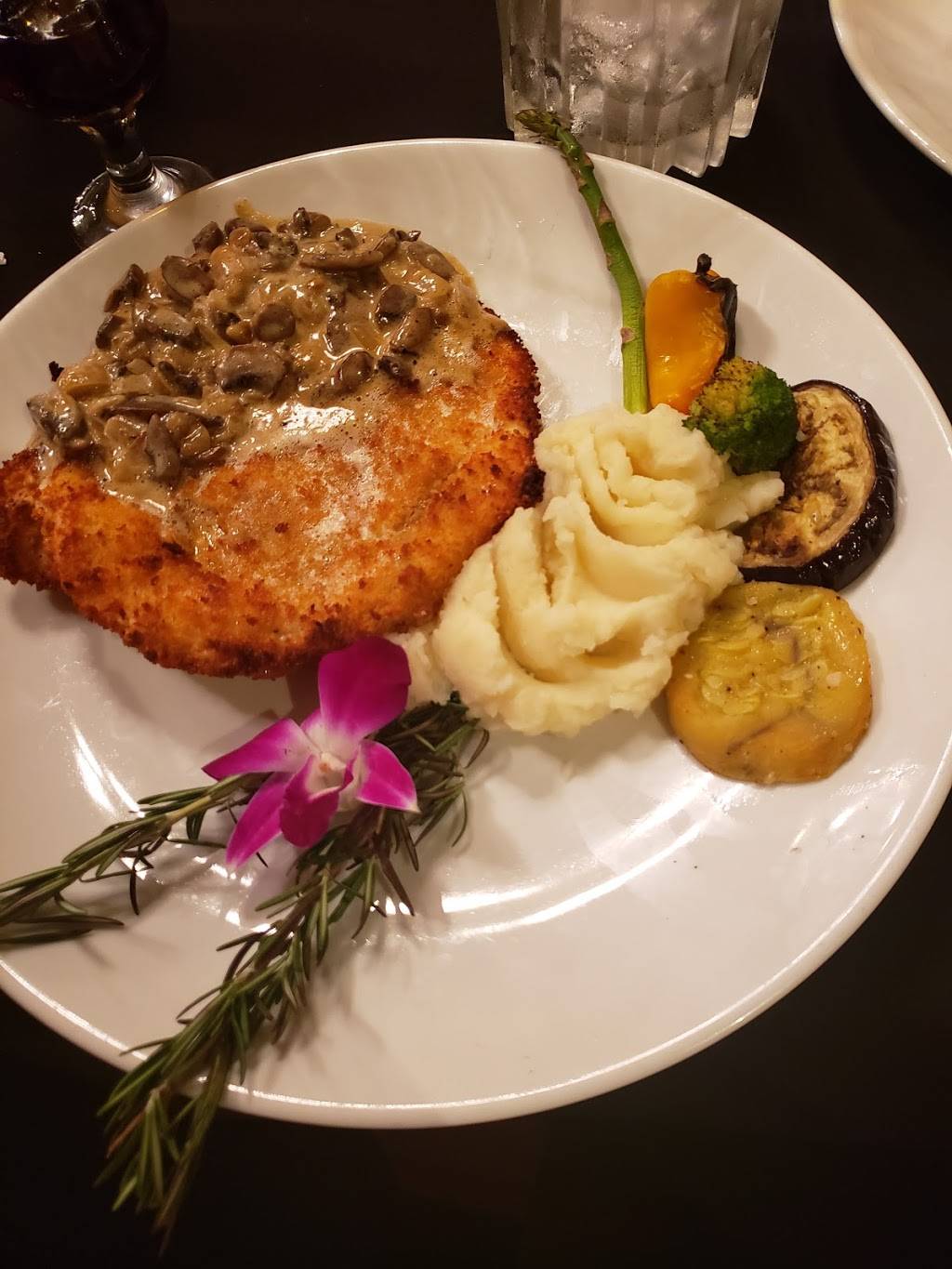 Tatiana Club & Restaurant | restaurant | 1710 E Hallandale Beach Blvd, Hallandale Beach, FL 33009, USA | 9544541222 OR +1 954-454-1222