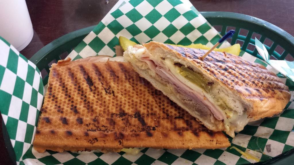 Savoree | restaurant | 2 W Plant St, Winter Garden, FL 34787, USA | 4073475222 OR +1 407-347-5222