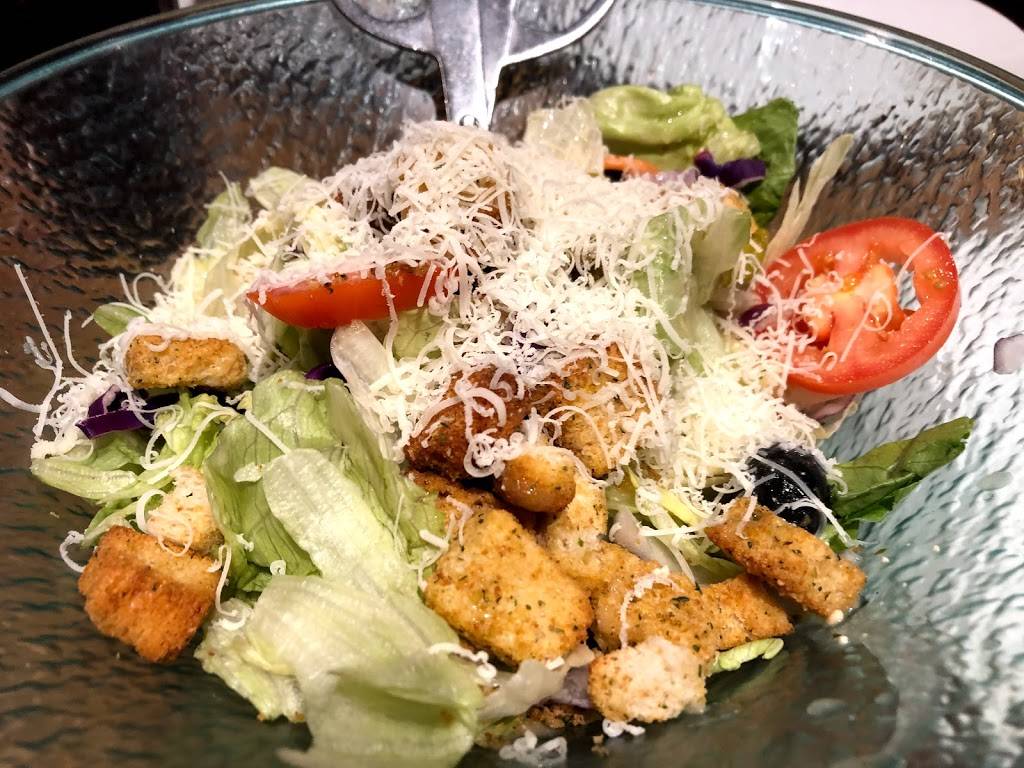 Olive Garden Italian Restaurant | meal takeaway | 10 Towne Center Cir, Sanford, FL 32771, USA | 4073225655 OR +1 407-322-5655