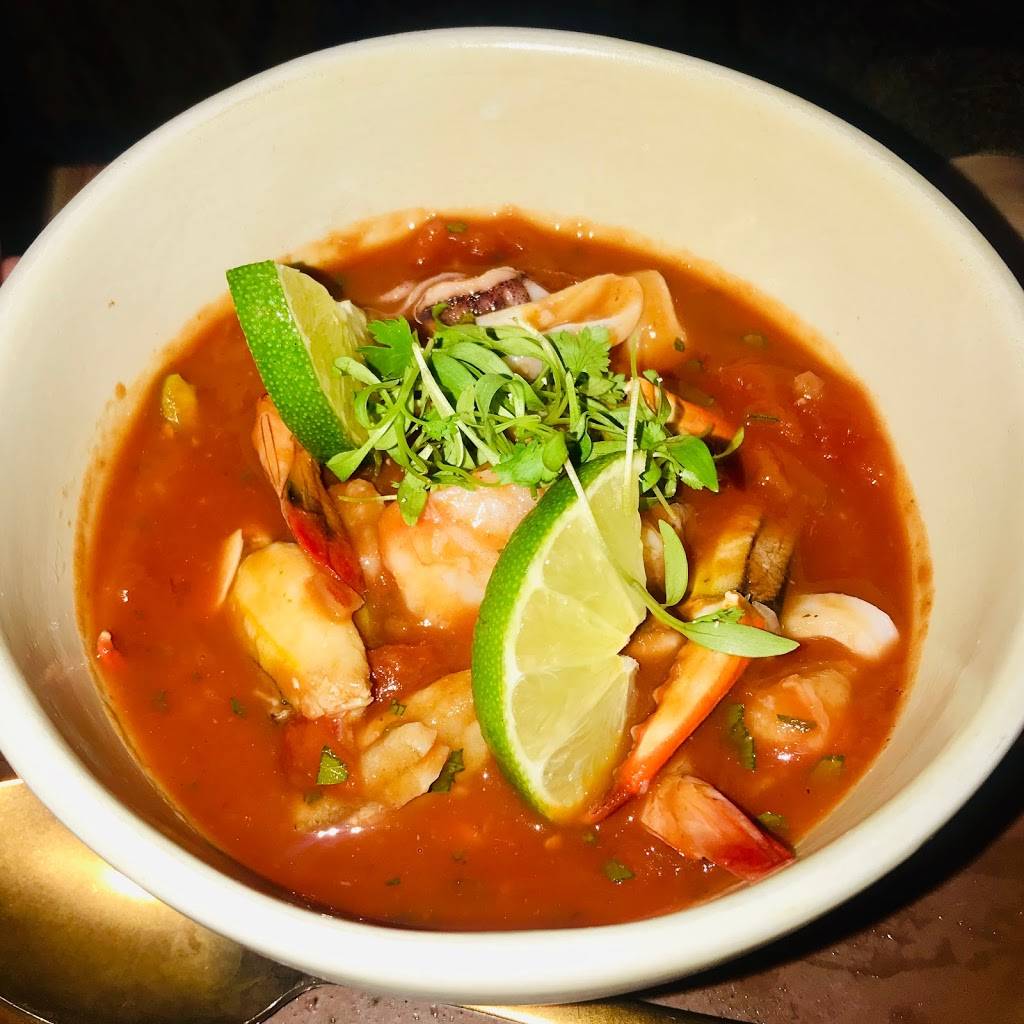 El ZunZún | restaurant | 4105 Crosshaven Dr, Vestavia Hills, AL 35243, USA | 2057917711 OR +1 205-791-7711