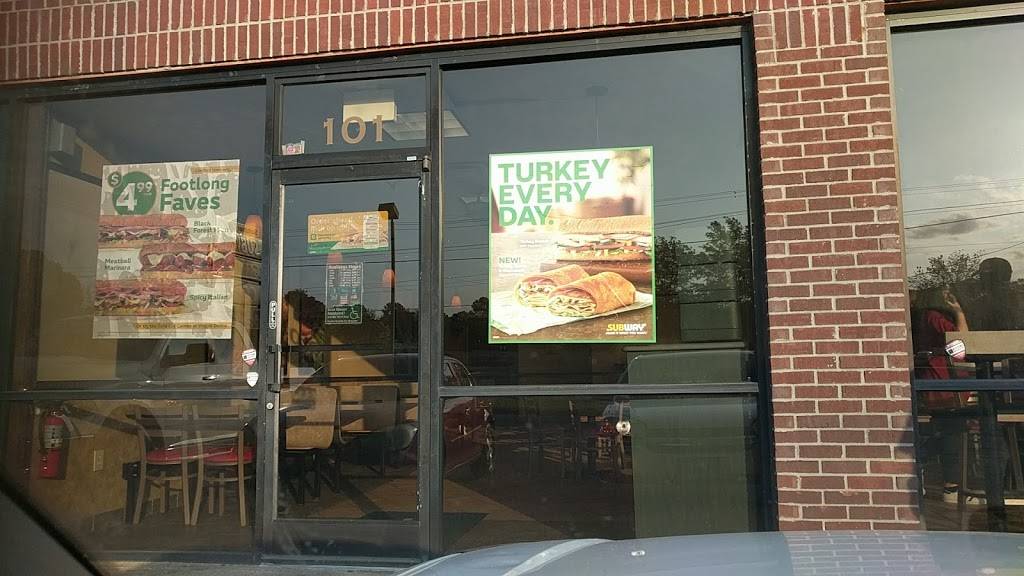 Subway | restaurant | 6415 Summer Ave, Memphis, TN 38134, USA | 9012132098 OR +1 901-213-2098