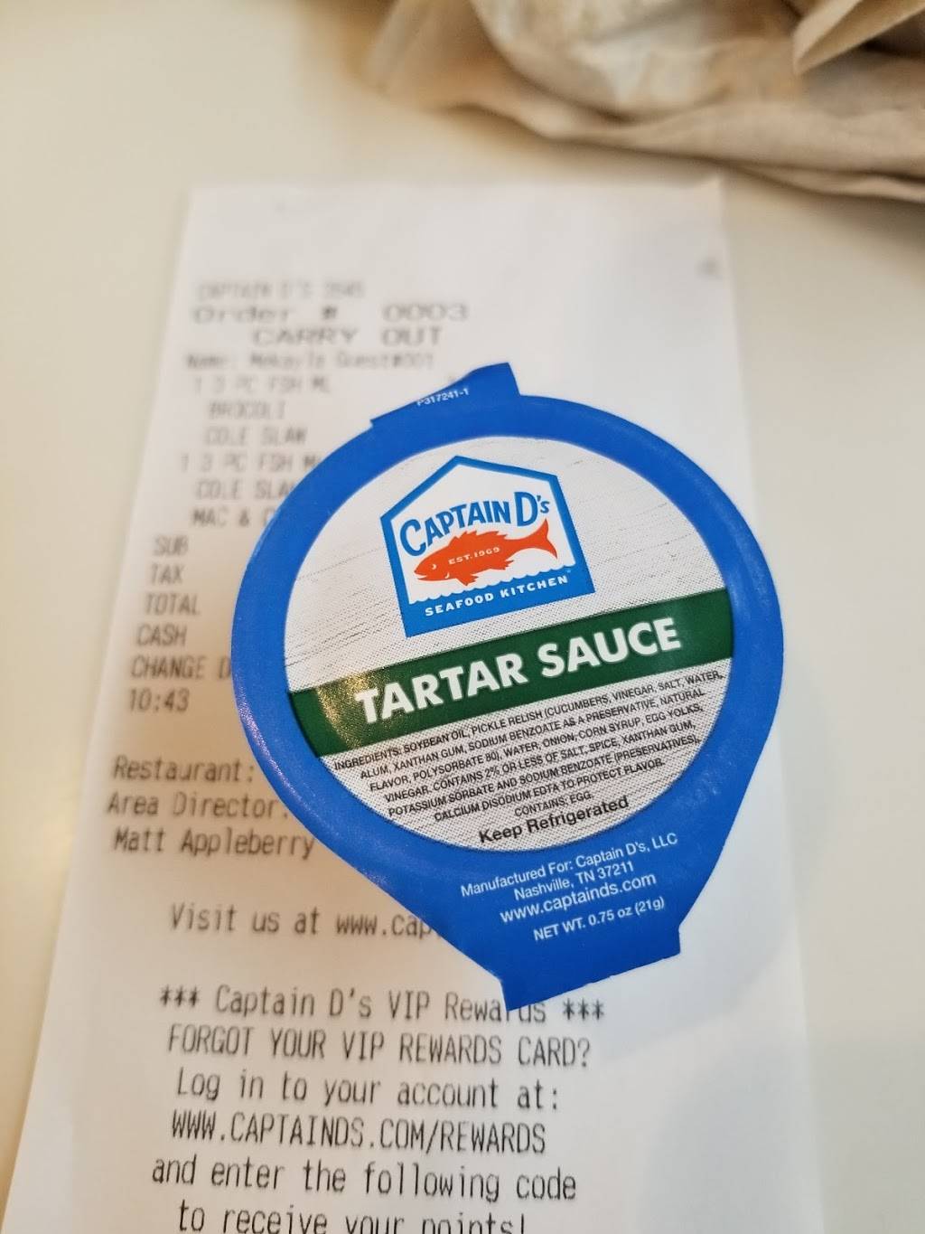 Captain Ds | restaurant | 2604 E Sunshine St, Springfield, MO 65804, USA | 4178238064 OR +1 417-823-8064