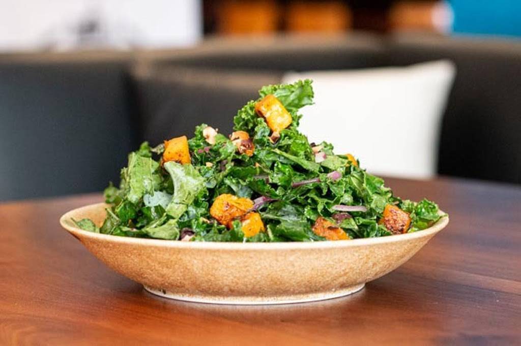 Queen & Rook Game Cafe | restaurant | 607 S 2nd St, Philadelphia, PA 19147, USA | 2159950043 OR +1 215-995-0043