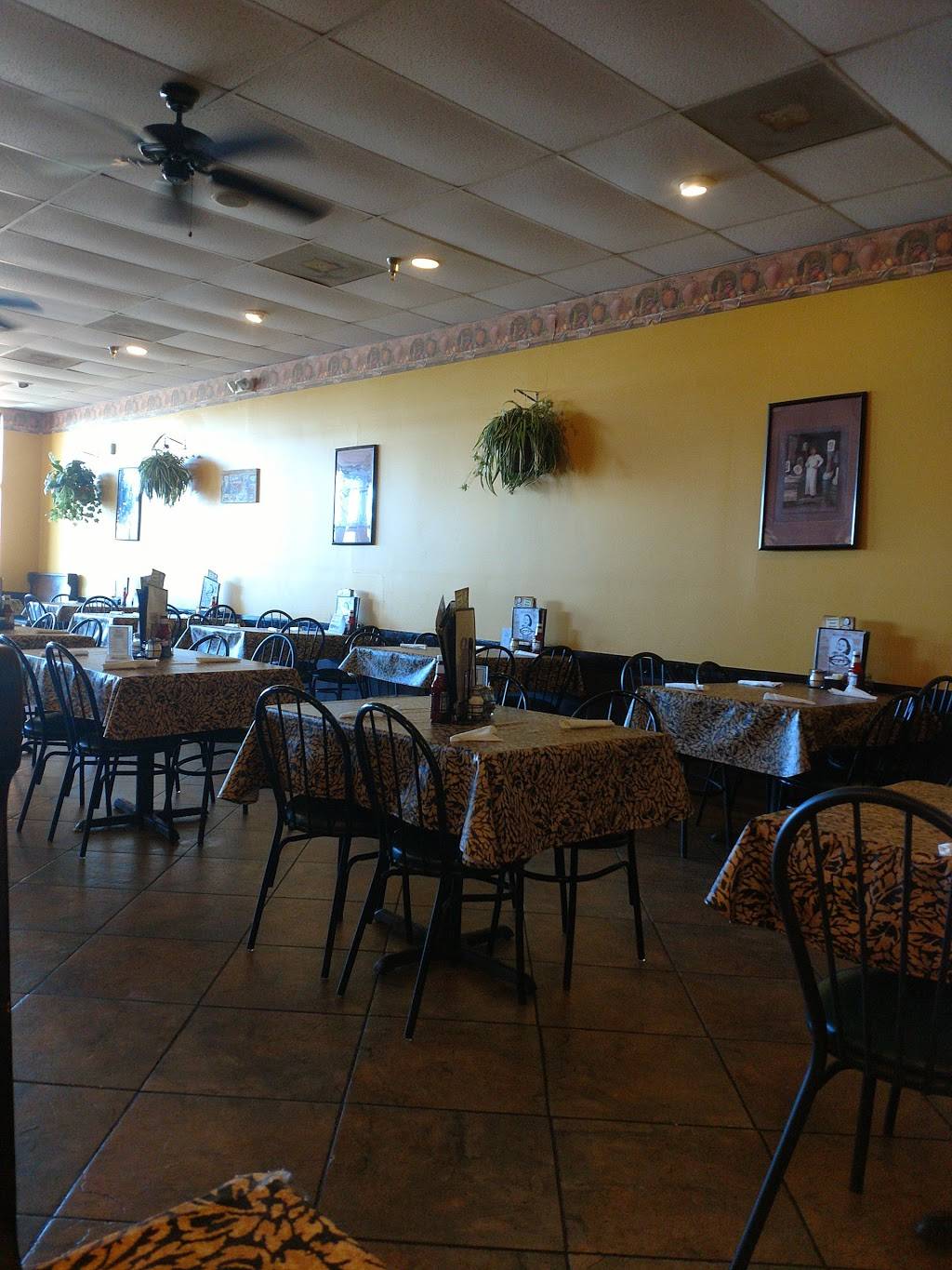 Loris | restaurant | 1208 Perrowville Rd, Forest, VA 24551, USA | 4345250065 OR +1 434-525-0065