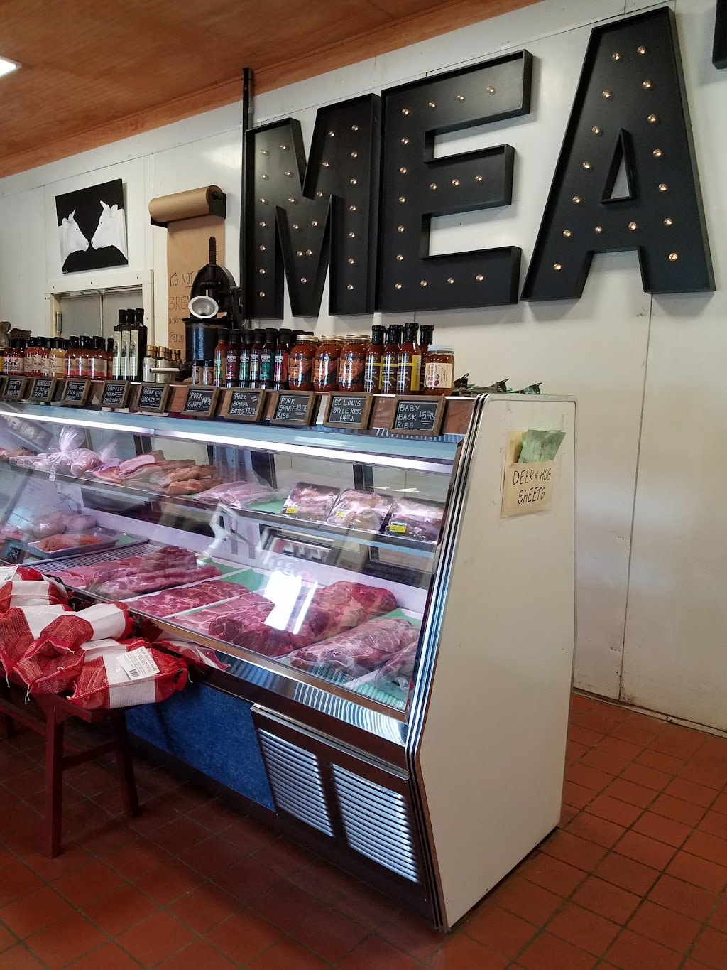 Farm Fresh Meats, Inc | restaurant | 22057 AL-59, Robertsdale, AL 36567, USA | 2519477385 OR +1 251-947-7385
