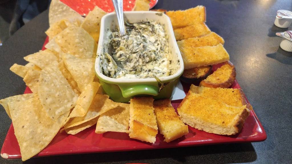 Tads on the Rock | restaurant | 10 E Riverside Blvd, Loves Park, IL 61111, USA | 8156543500 OR +1 815-654-3500