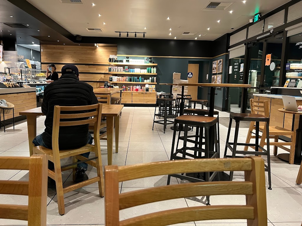 Starbucks | cafe | 24575 Copper Hill Dr, Santa Clarita, CA 91354, USA | 3239222279 OR +1 323-922-2279