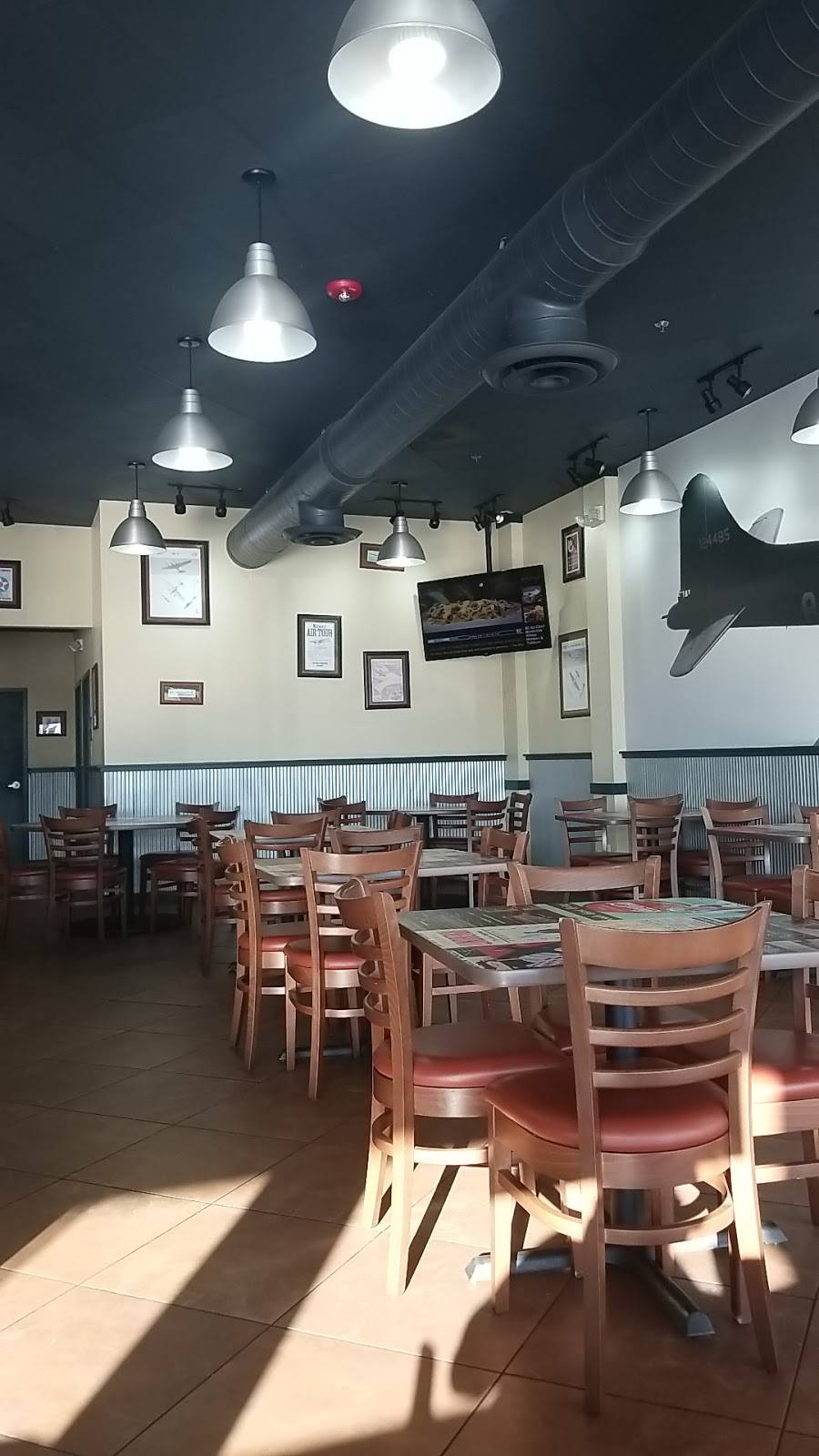 Wingstop | restaurant | 1261 N Lake St, Aurora, IL 60506, USA | 6308449464 OR +1 630-844-9464