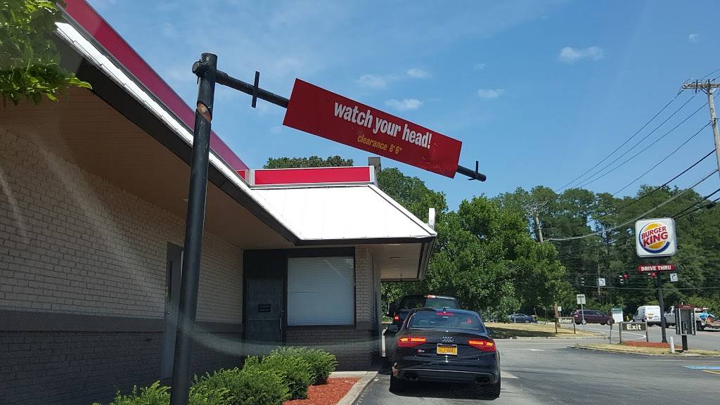 Burger King | restaurant | 875 Fairport Rd, East Rochester, NY 14445, USA | 5855865663 OR +1 585-586-5663